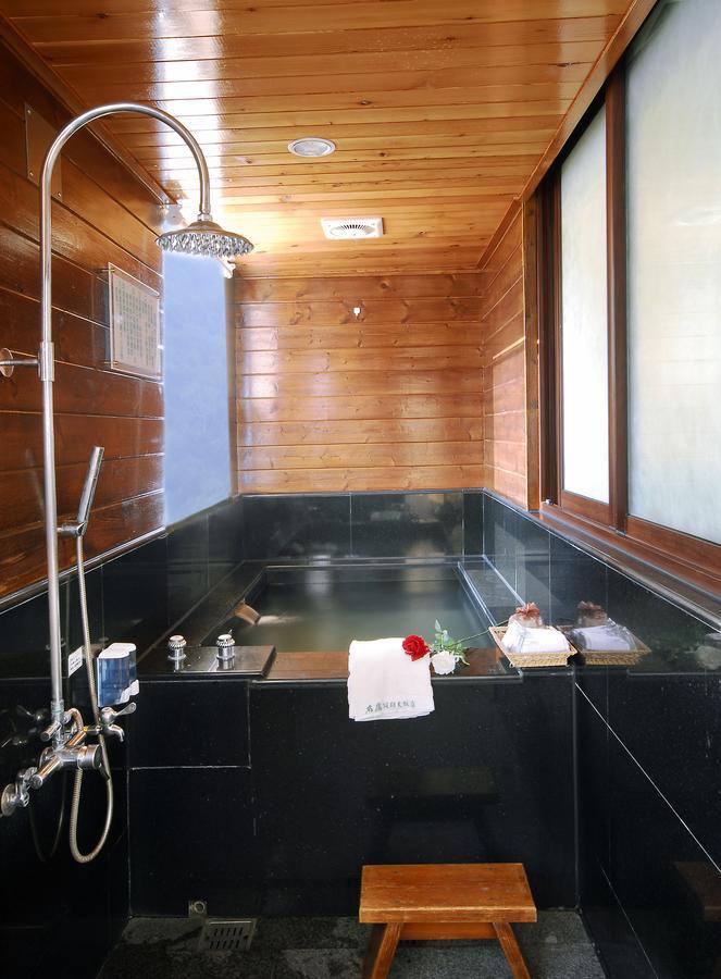 Ming Lu Holiday Hotel Renai Bagian luar foto